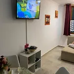 Flora Vendeghaz A Balatonnal Appartement