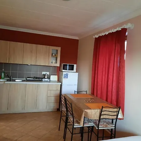 Flora Vendeghaz A Balatonnal 아파트