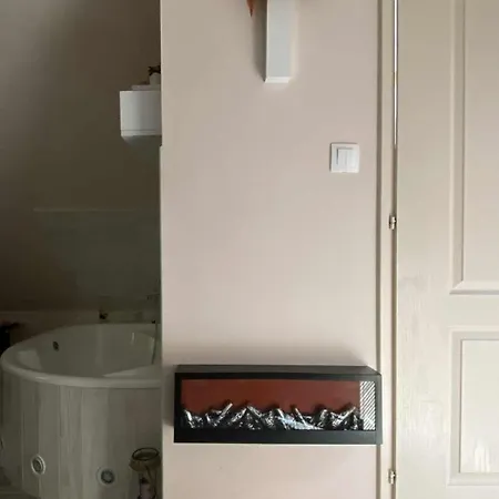 Flóra A Balatonnál Apartamento *