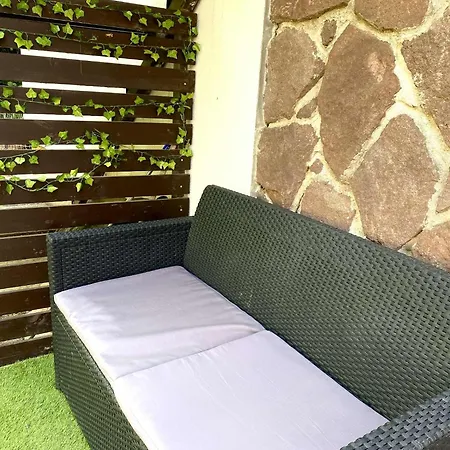 Appartement Flóra Vendégház A Balatonnál Lovas
