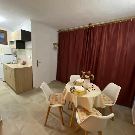 Flóra A Balatonnál Lovas