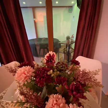 Flóra A Balatonnál Apartamento *