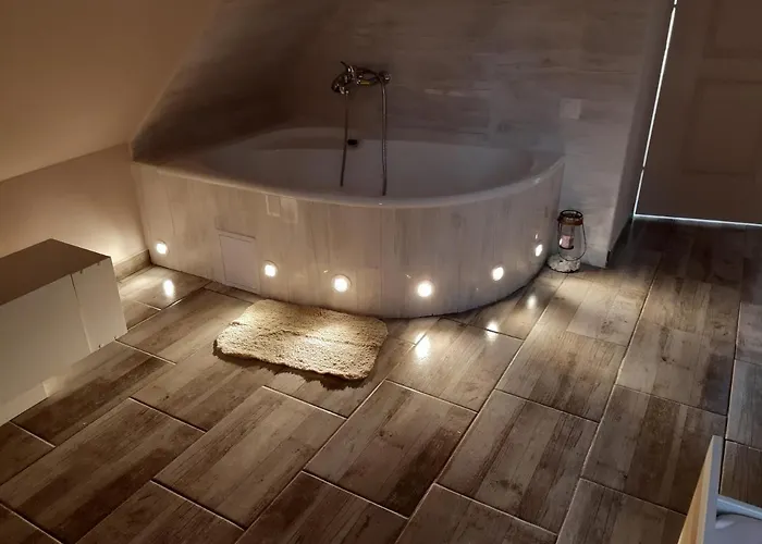 Flora Vendeghaz A Balatonnal Lägenhet Lovas