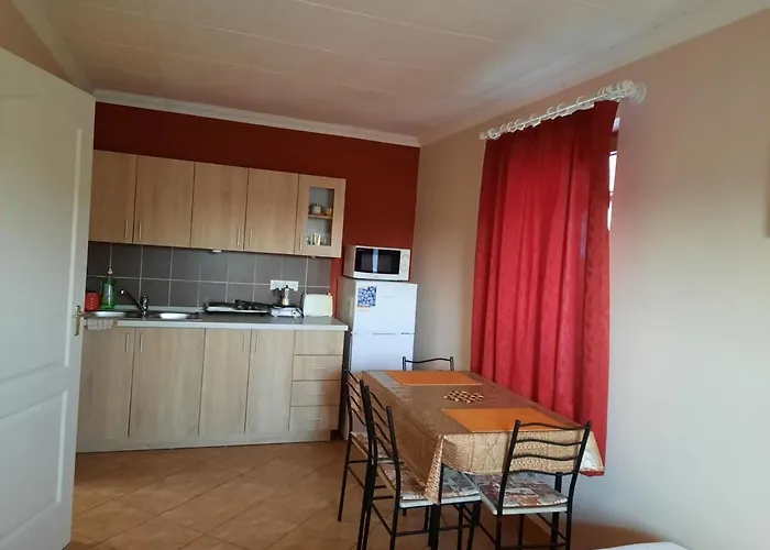 Flora Vendeghaz A Balatonnal Апартаменты