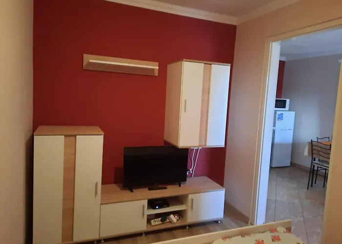 Flora Vendeghaz A Balatonnal Lägenhet