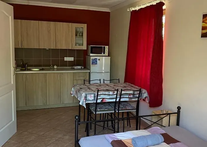 Lejlighed Flora Vendeghaz A Balatonnal Lovas