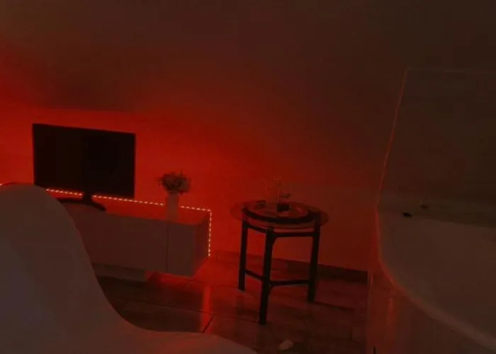 Lägenhet Flora Vendeghaz A Balatonnal *