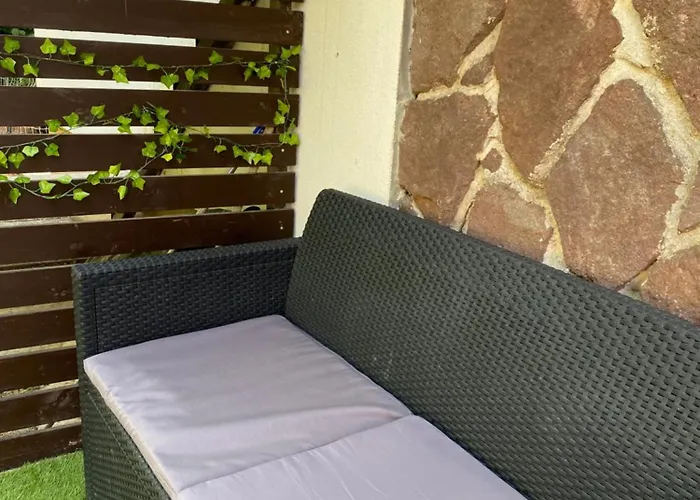 Flora Vendeghaz A Balatonnal Lägenhet Lovas