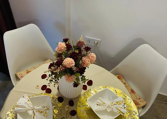 Flora Vendeghaz A Balatonnal Lägenhet Lovas